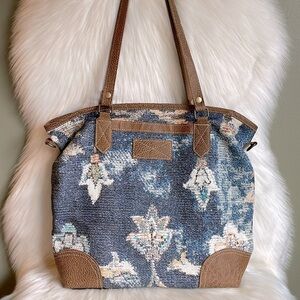 Myra Bag Shoulder Bag